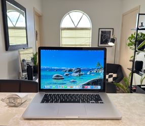 MacBook Pro 2013 15in - MacOS Sequoia