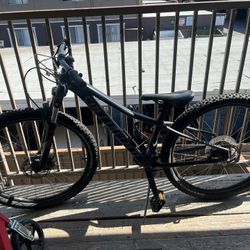 Specialized Mountain Bike