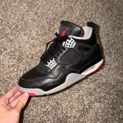 Air Jordan 4 Retro Bred Sneaker size 8.5 no box