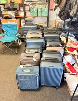 BAGSMART & LIGHT FLIGHT 20” Open Box Carry-On · City of Industry Pickup / Maleta de Mano 20” Open Box · Recogida en City of Industry / 20寸开箱登机箱 · 工业市自