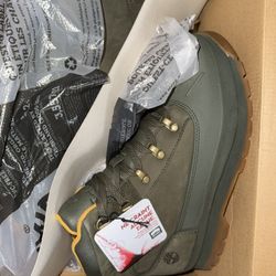Brand New Timberland Men Size 7