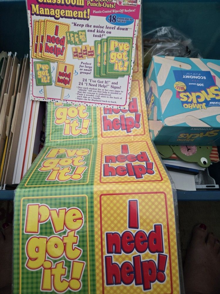 Teacher Signs, Jumbo Sticks, Trait Ball And Cube