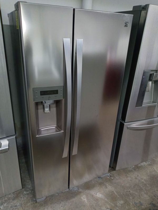 kenmore elite refrigerator stainless still 33 inches wide nice for Sale