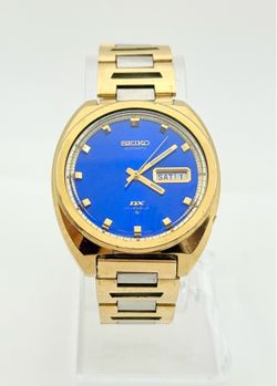 Vintage 1970 Seiko DX automatic watch, 39mm size case, 7.5in size wrist bracelet