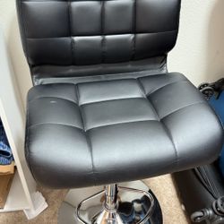 bar stool , adjustable height 