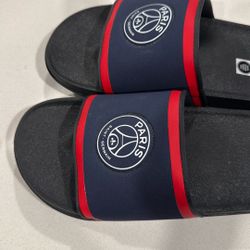 Nike Off Courts Slides/ Like New/No Box Or Tags