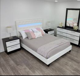 Bedroom Set - Juego de cuarto