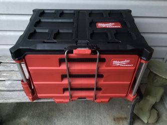 Milwaukee PACKOUT 22 in. 3-Drawer Tool Box.  Brand NEW.