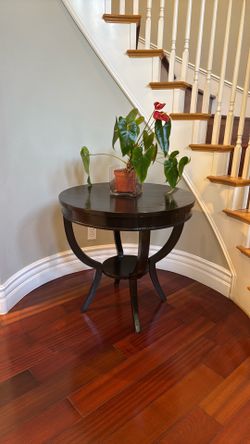 Occasional table