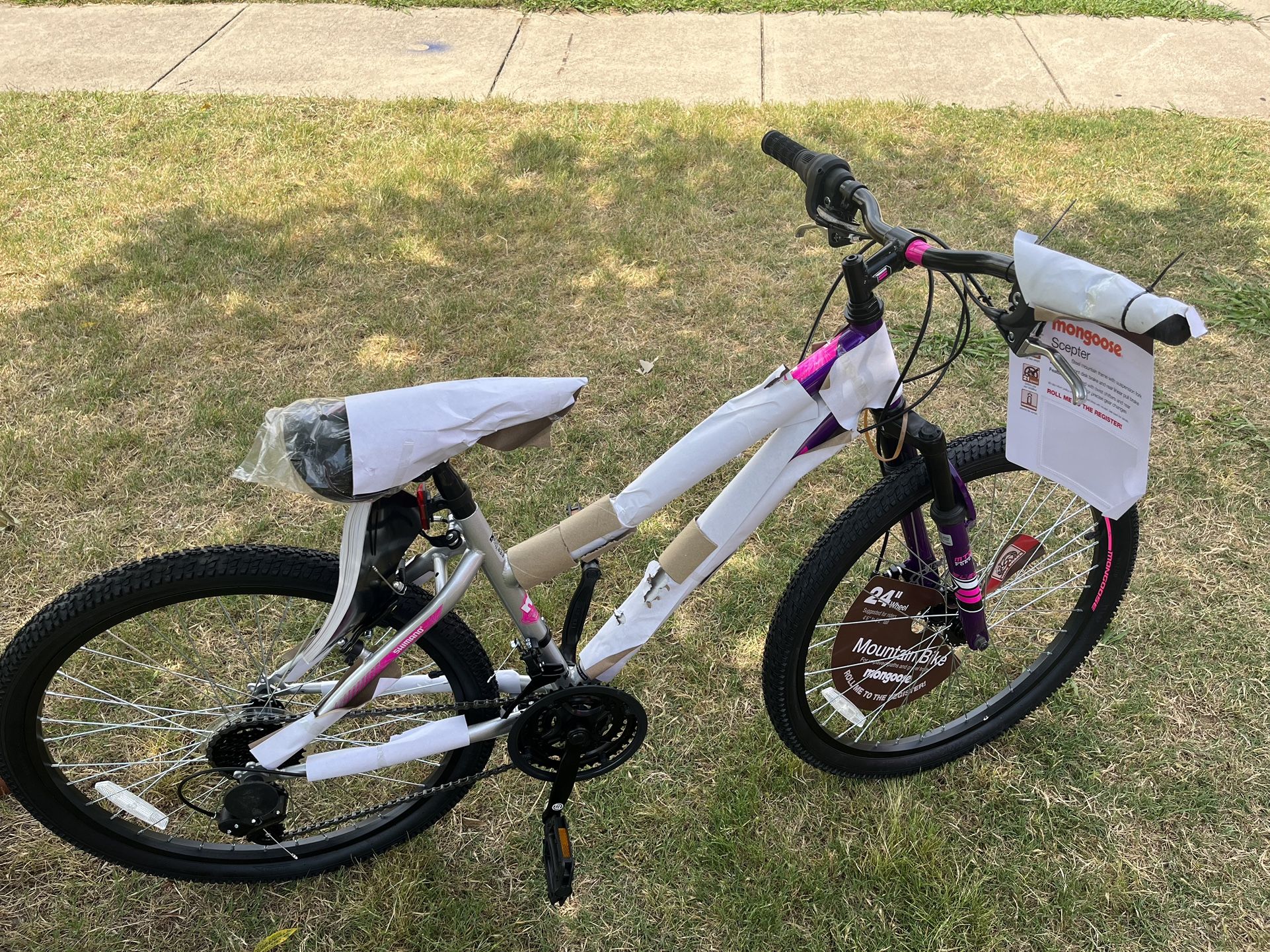 Mongoose Scepter Mountain Bike, 24- " Wheels, Purple