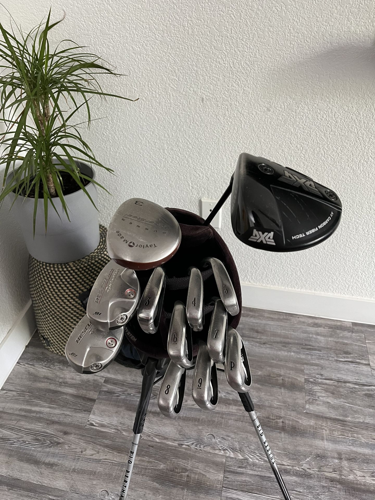 Golf clubs