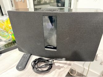 Bose Soundtouch 30 Wifi/ Bluetooth with original control and power cable