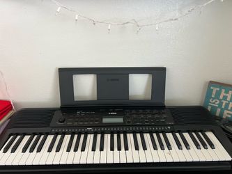 Yamaha Keyboard