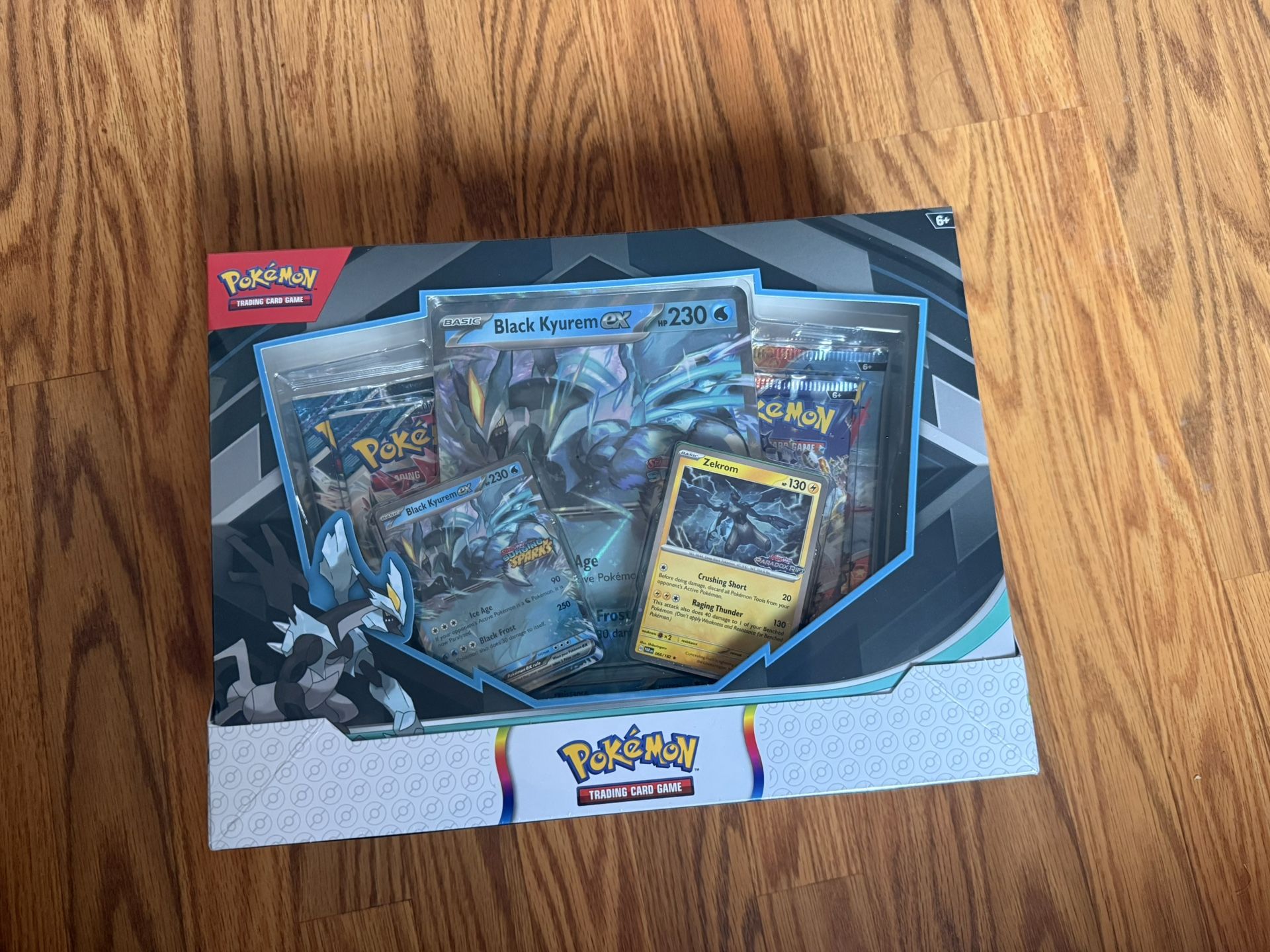 Pokémon Black Kyurem ex & Melmetal ex Pokemon Box Set - NEW