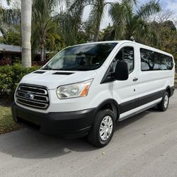 2019 Ford Transit 350 XLT 15 Passenger Low Roof 