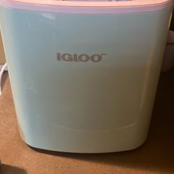 Igloo Portable Ice Maker