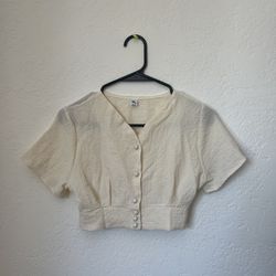 Egg Shell White Cropped Blouse