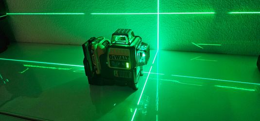 NEW DEWALT Line Laser, 3-Way, 360 Degree Professional Laser