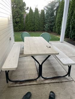 Table, Very Sturdy