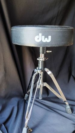 DW drum throne