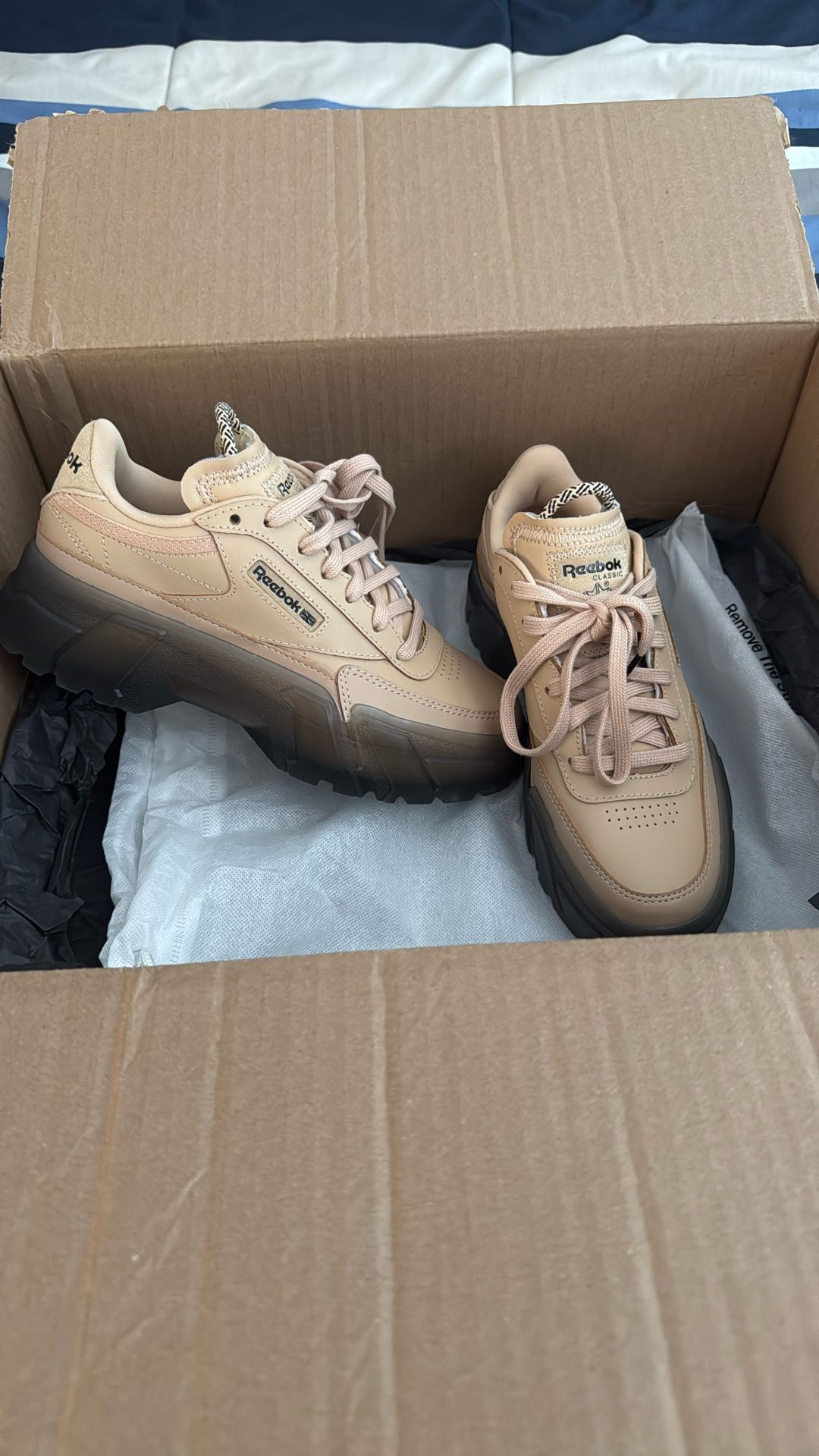 Cardi B x Reebok Collab Women’s Sneakers Brand New Size 4