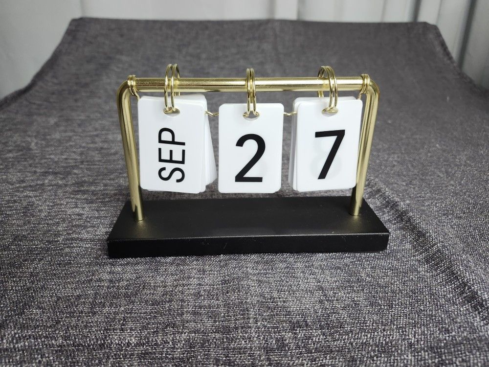 Gold Desktop Flip Calendar