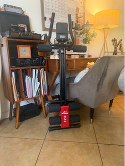 Ab trainer