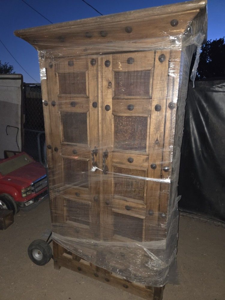 Very Nice Vintage Antique Armoire