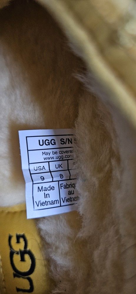 UGG