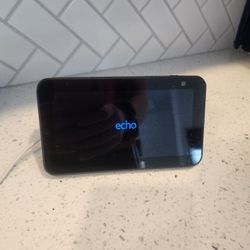  Echo Show 5 smart display. 