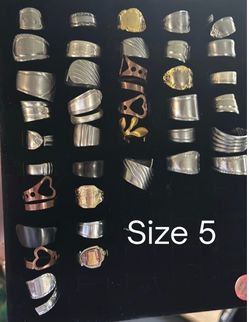 Size 5 mystery spoon ring
