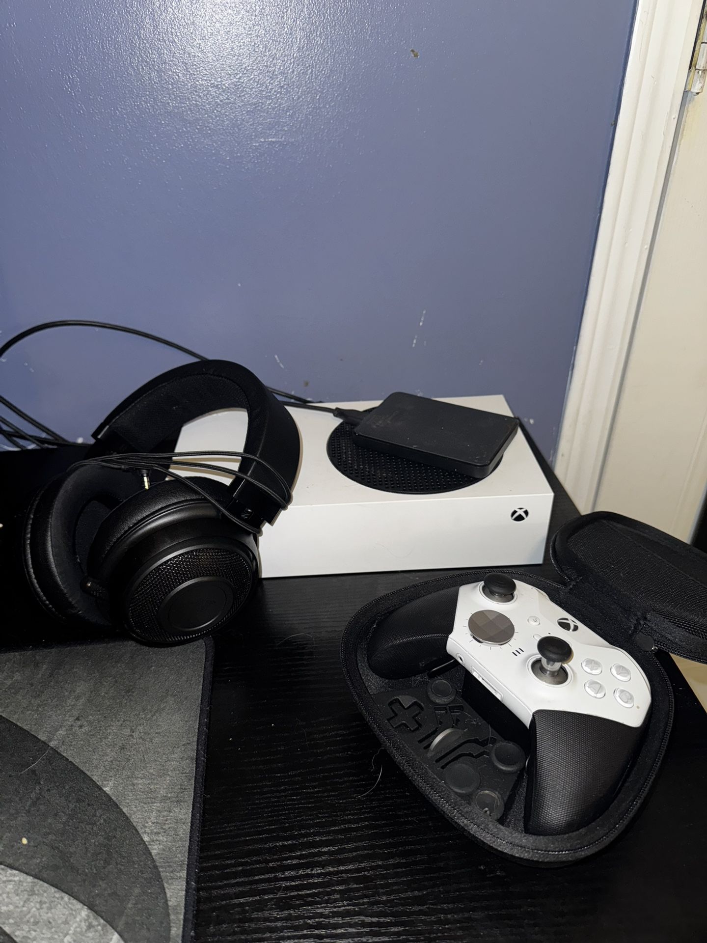 Elite Series 2 Controller + Headphones Video games & Consoles