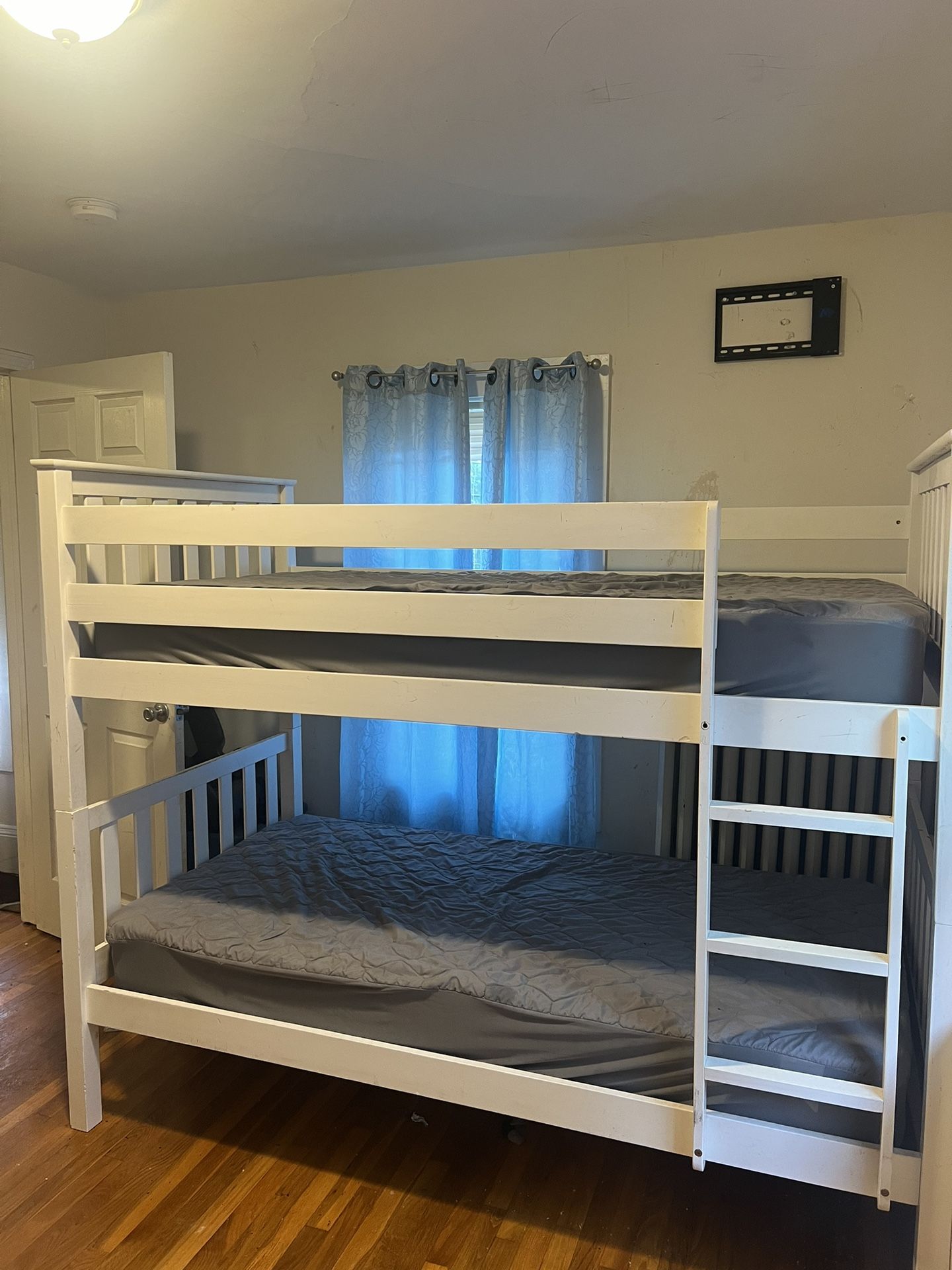 Bunk Bed And Mattress