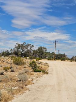 DIMENCION 2.45 ACRE LAND IDEAL TO MANUFACTURE YOU DREAM HOUSE RANCH ETC parcel is in RIDGECREST CA China Lake Acres, Kern County. Land has Estate Resi