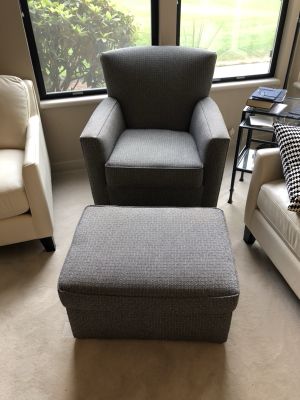 Turner Swivel Chairs And Ottomans Ethan Allen 8 Months Old For