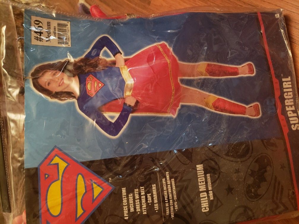 Medium size supergirl halloween costume