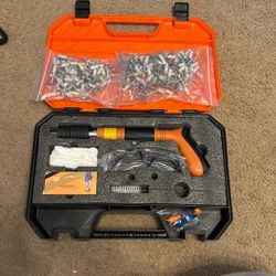 Light Wall Fastening Tool