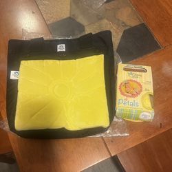 Blooming Baby Diaper Bag & Wash Cloths
