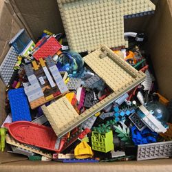 16lbs Of Lego Bulk with Minifigures 