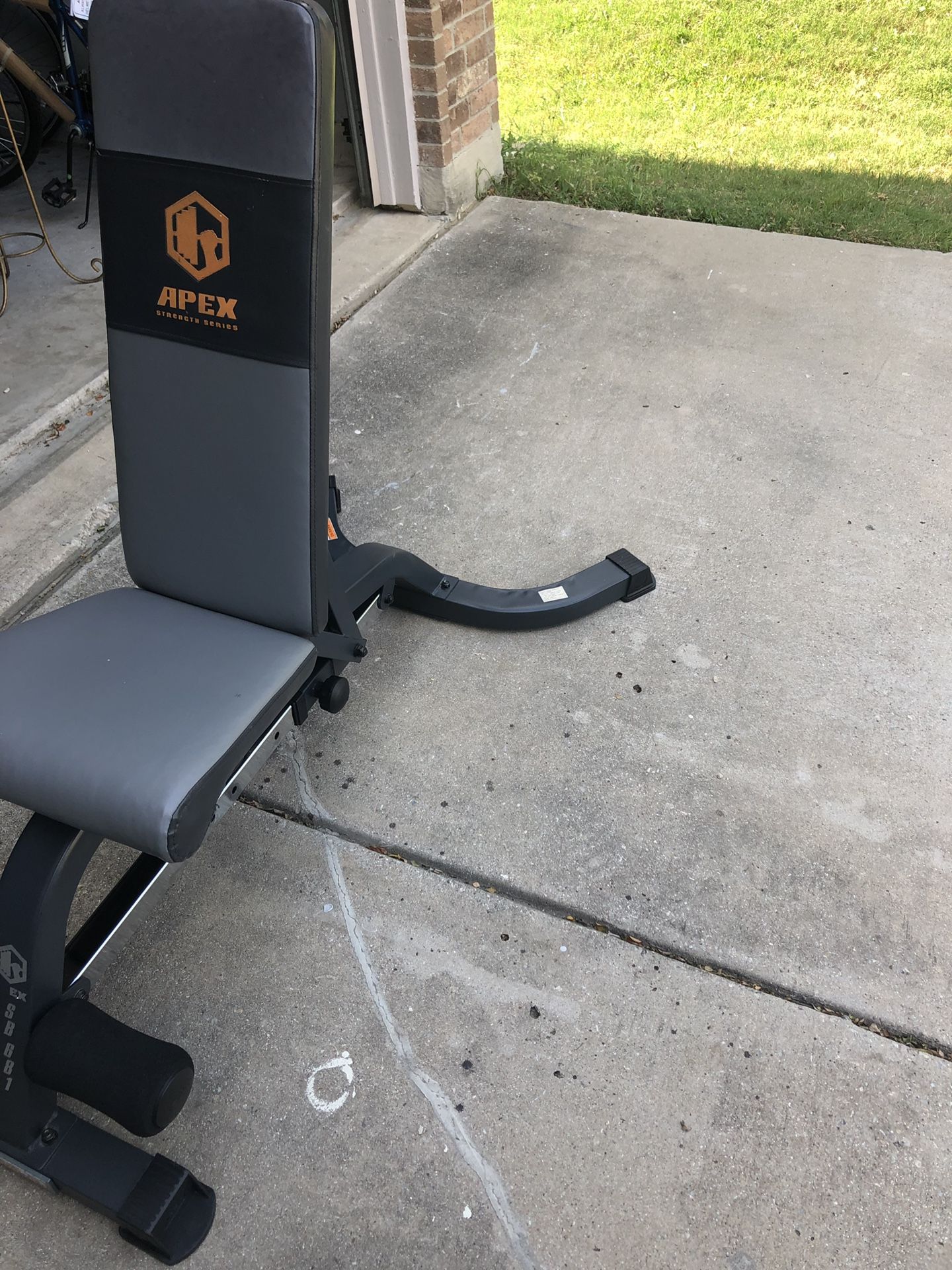 Apex SB681 Deluxe Adjustable Bench for Sale in Fort Worth TX OfferUp