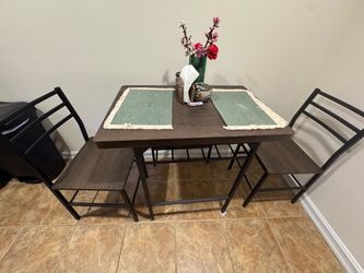 Bistro table w/ 2 chairs and storage compartment
