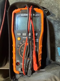 Klein voltage meter