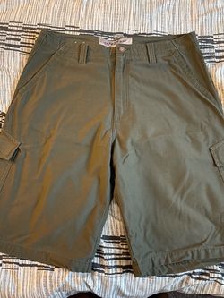 Men’s anchor blue cargo shorts