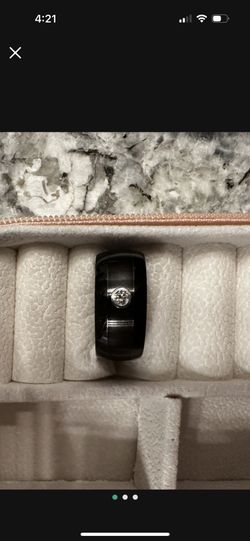 Mens Wedding Band With Diamond 