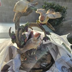 Giovanni Collection Bird Statue 