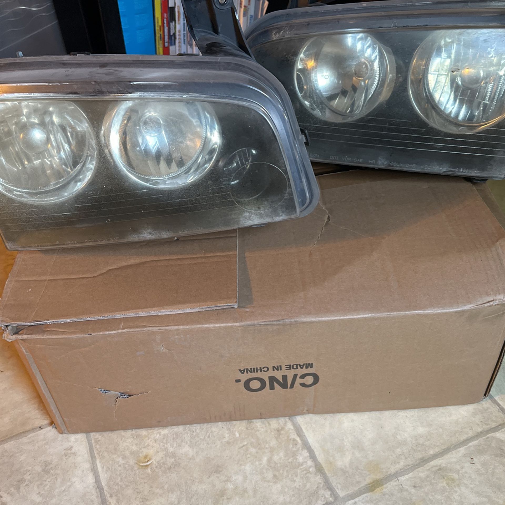 2005-2010 Dodge Charger Headlights 