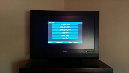 SONY 30 INCH FLAT SCREEN TV WITH HDMI CABLE