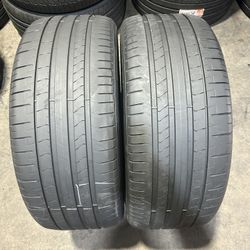 SET OF 2 USED TIRES PIRELLI PZERO PZ4 (run Flat)…275/40/22