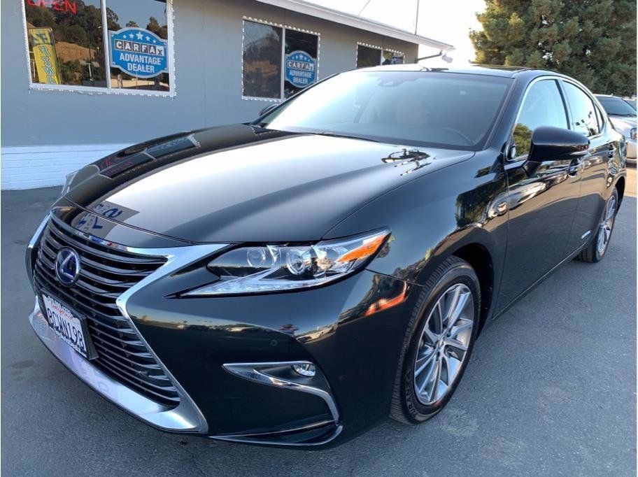 2018 Lexus ES