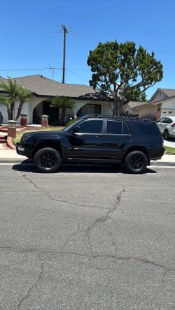 Toyota 4 Runner SR5.  (Tires)